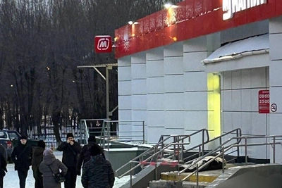 Тело мужчины найдено на крыльце магазина в Тюмени