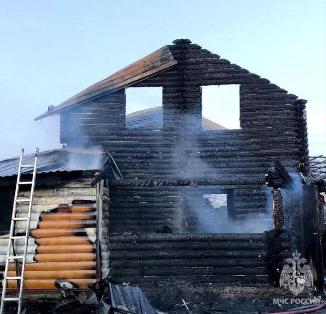 В этом доме погиб ребенок | Источник: МЧС по Саратовской области