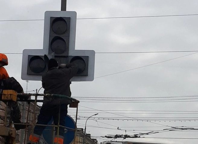 На Московском шоссе образовалась огромная пробка | ya62.ru