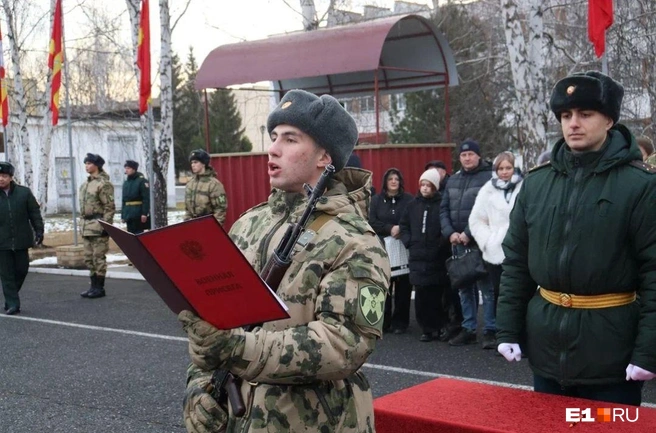 По итогам ЕГЭ Максим проходил в несколько военных вузов, но решил сперва отслужить в армии | Источник: Екатерина Кириченко