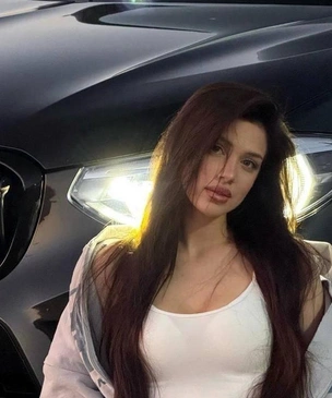 21-летняя стримерша Аня Акулич купила машину за пять миллионов