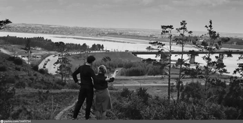 А так выглядела панорама с правого берега до строительства Кузнецкого моста | Источник: Pastvu.com