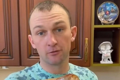 Village Guy from Volgograd Shares Simple Homemade Sausage Recipe
