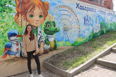 Новый мурал с символами Хабаровска украсил центр города