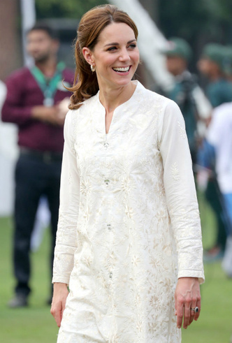 Все наряды герцогини Кейт в туре по Пакистану