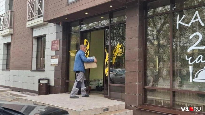 В момент последнего посещения главные двери были закрыты | Источник: Тимофей Крылов / V1.RU