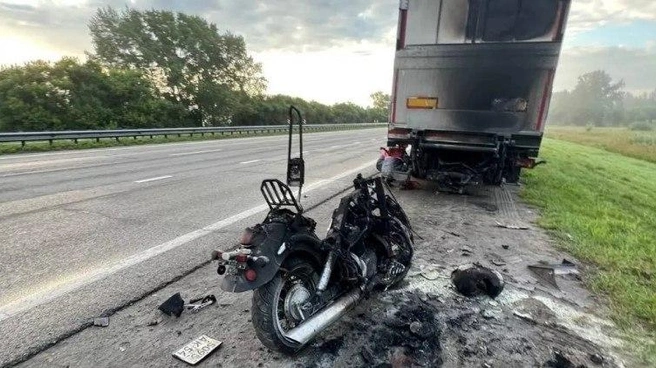 Водитель мотоцикла погиб на месте | Источник: «MOTO-LiFE | Мото жизнь Новосибирска» / «ВКонтакте»