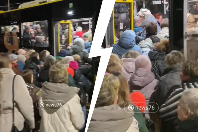 Ярославцы устроили давку на остановке после ледового шоу | Источник: Кирилл Поверинов / 76.RU