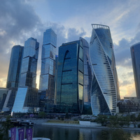 Аватарка tothemoon01