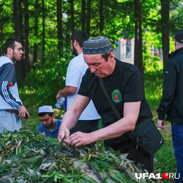 Вот, как готовятся резать баранов | Источник: Булат Салихов / UFA1.RU