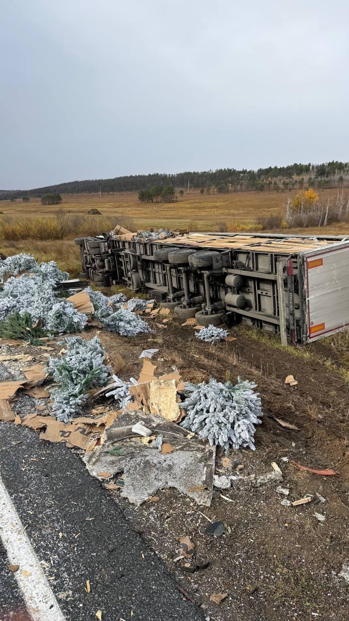 Две девушки полтора часа спасали людей из автобуса, слетевшего на обочину в Улетовском округе