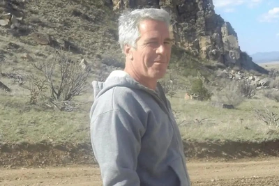 Letters show Epstein fathered a secret child