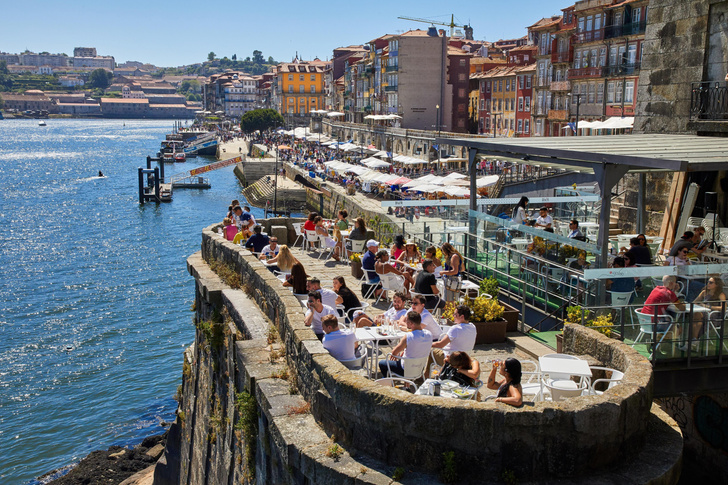 Утром кофе, днем вино: почему Португалия — страна жизнерадостных людей, которые никуда не спешат?