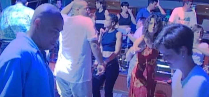 В последний раз ее видели спящей в шезлонге: в ФБР вспомнили о девушке, пропавшей с круизного лайнера в 1998-м