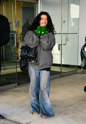 Как Одесса Эзайон стала нашей модной одержимостью (даже без помощи персонального стилиста) Как Одесса Эзайон стала нашей модной одержимостью (даже без помощи персонального стилиста)