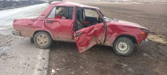 Водитель не справился с управлением, и автомобиль перевернулся | Источник: МВД 24 / Telegram