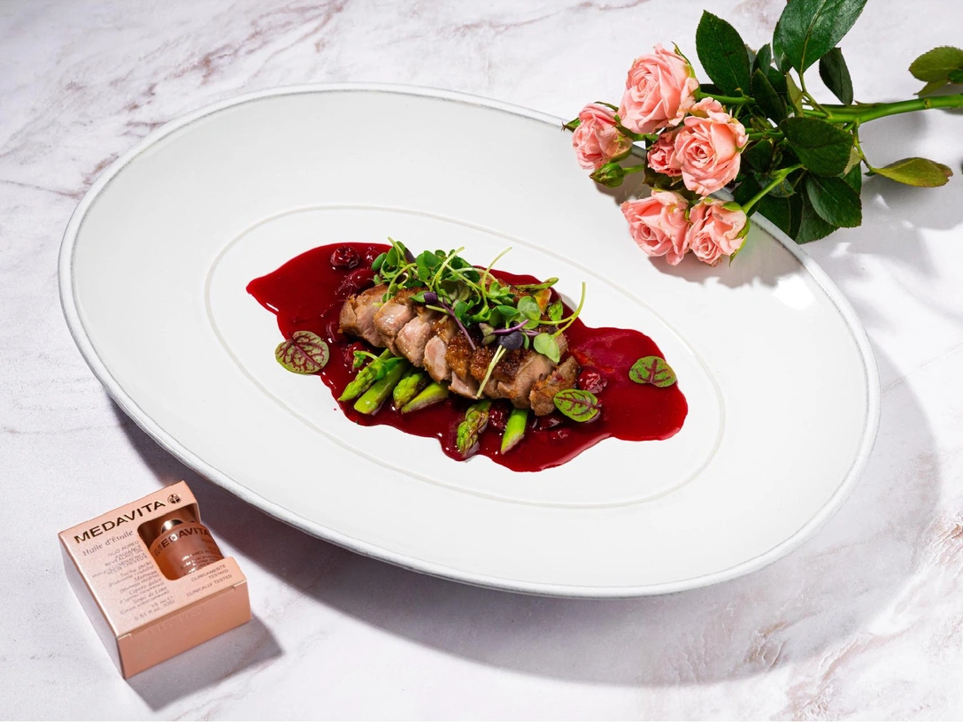 Новые меню и центр духовных практик: самые интересные бьюти-события декабря | marieclaire.ru