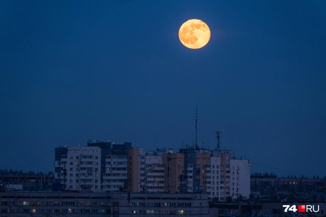 Ночью в нескольких районах и городах звучали сирены | Источник: Леонид Меньшенин / 74.RU