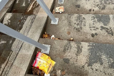 Повторный ремонт перехода у ТЦ «Барс» из-за ржавчины