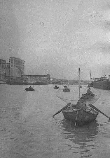 Рыбаки на реке Самаре. 14 апреля 1947 года | Источник: фотофонд Самарского областного госархива социально-политической истории