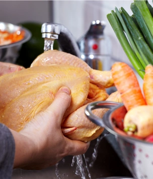 Какие продукты не надо мыть, а какие — надо обязательно