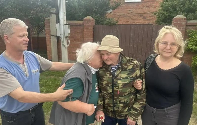 Полиция Красноармейского района вернула домой потерявшегося пенсионера | Источник: 74.xn--b1aew.xn--p1ai