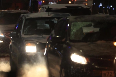 Snowfall Causes Traffic Collapse in Chelyabinsk