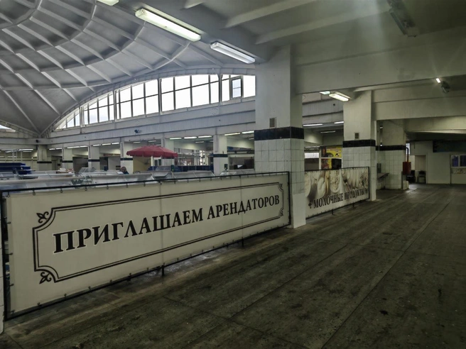 Рынок перестал быть самым популярным местом торговли, как в это было в 90-е | Источник: Кристина Мельникова / YA62.RU