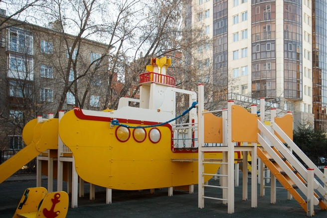 Любимый местными детский городок планируют сохранить без изменений | Источник: Андрей Бортко