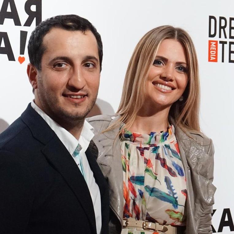 «Полез в мои трусы, узнав, что жена снова ждет дочь»: мама сына Кещяна, которого он скрывал 14 лет, воюет за алименты