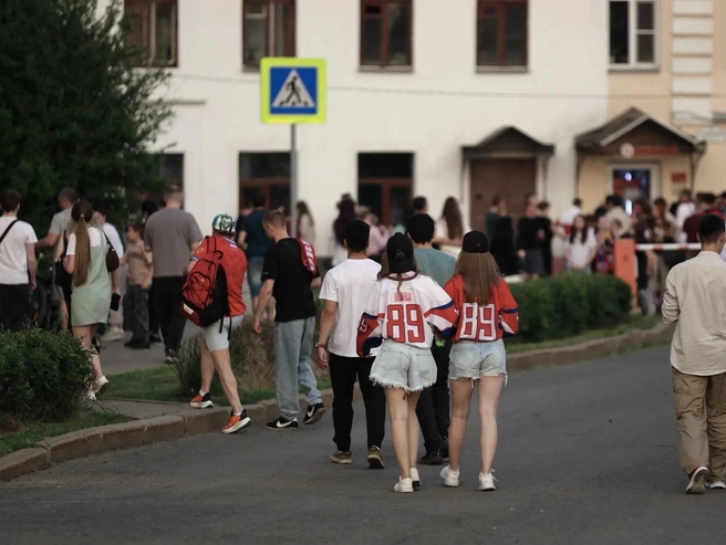 В Ярославле в этот вечер было жарко от эмоций | Источник: Александр Куренной / 76.RU 