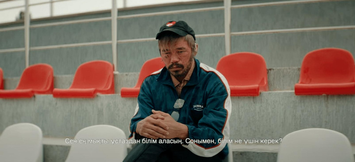 Актер Данияр Алшинов пожаловался, что не смог попасть на свой же фильм в Казахстане