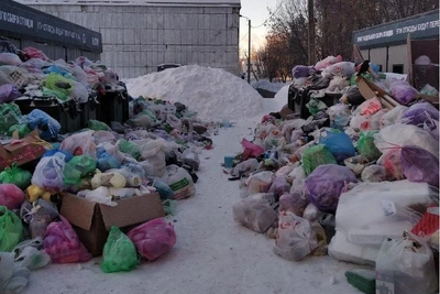 Горы мусора в Казани достигают человеческого роста