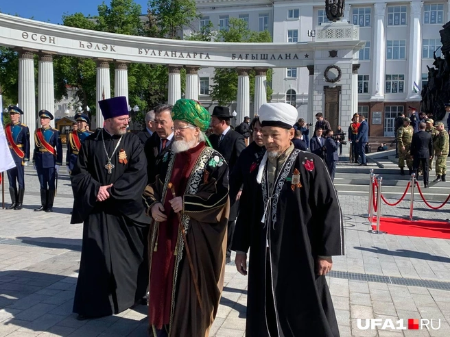 Пришел и Талгат Таджуддин | Источник: Андрей Бирюков