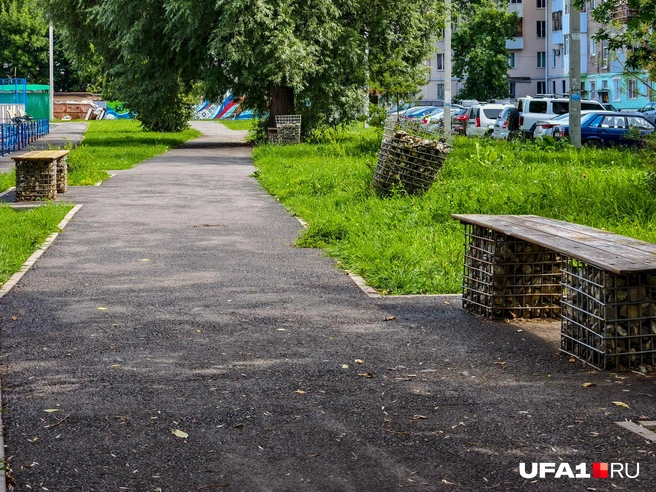 Всё в одном стиле, включая скамейки | Источник: Булат Салихов / UFA1.RU