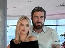 Курбан Омаров стал отцом в третий раз — жена Валерия родила ему сына