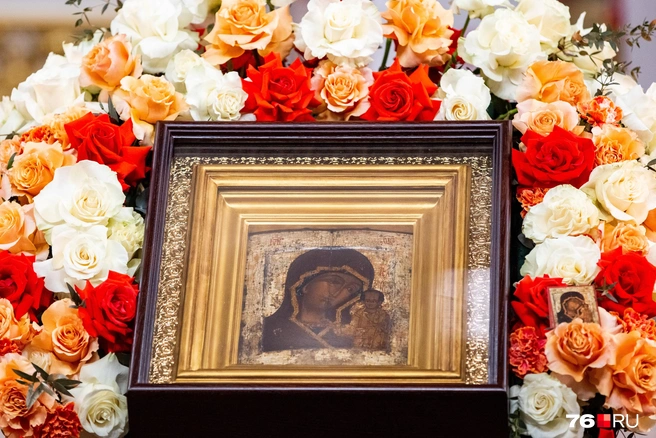 4 ноября начинается с праздничных богослужений в церкви | Источник: Кирилл Поверинов / 76.RU