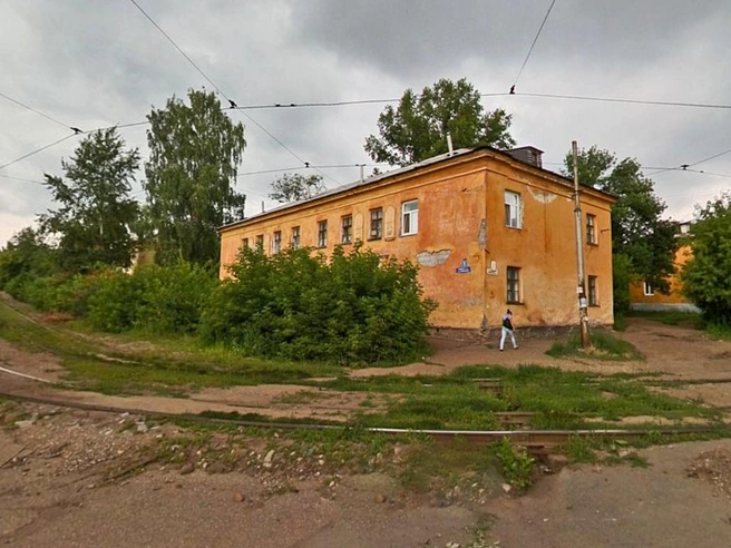 В 2011 году на углу стояли бараки | Источник: Яндекс.Карты