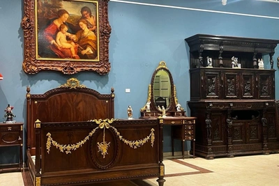 Королевская мебель XVIII–XIX веков в Екатеринбурге