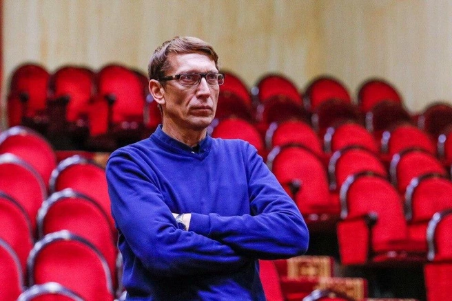 Спектакли Владимира Хрущева собирали аншлаги в Тольятти | Источник: «Драматический театр „Колесо“ им. Г. Б. Дроздова» / vk.com