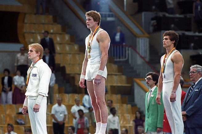 Спортсмен получил заслуженное золото, но по возвращении с Олимпиады в родном Ленинграде его не встречали ни толпы журналистов, ни поклонники | Источник: Николай Науменков / фотохроника ТАСС