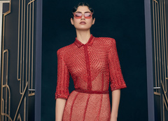 Прозрачное платье, расшитое 3,5 кг бисера, стало хитом коллекции Ulyana Sergeenko