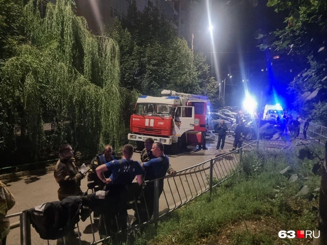 Пожарные уже закончили свою основную работу | Источник: Роман Данилкин / 63.RU