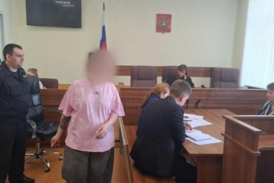 Екатеринбурженка в суде защитила возлюбленного, избившего её сына