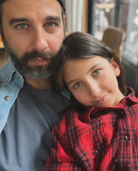 Иван Ургант с дочерью Валерией | Источник: Соцсети