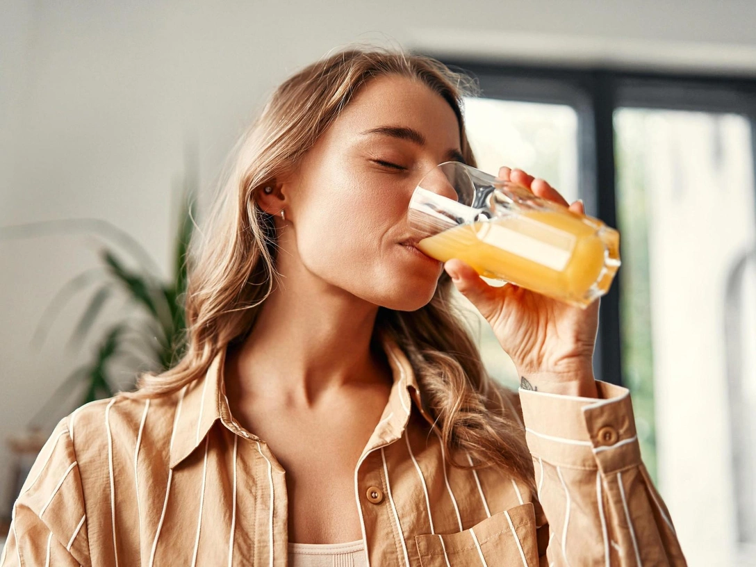 6 утренних ошибок, которые могут испортить вам весь день | marieclaire.ru