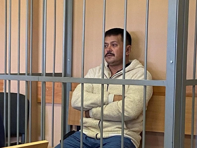 В Петербурге арестовали иностранца, который силой усаживал в автомобиль 15-летнюю | Источник: Объединённая пресс-служба судов Санкт-Петербурга / «Телеграм»