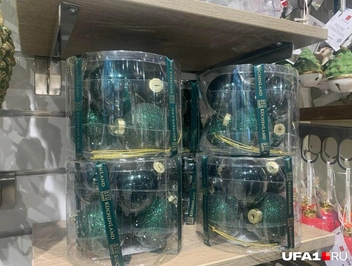 Игрушки представлены не в слишком ярких расцветках