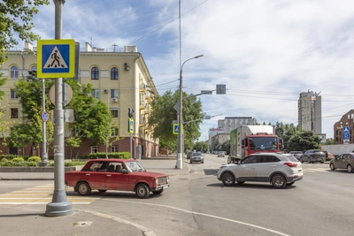 Жители Волгограда жалуются на знаки-невидимки на односторонней улице
