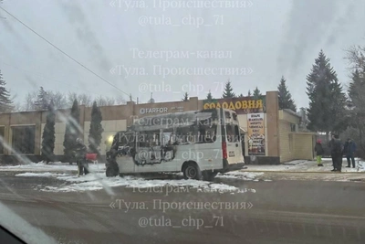 Пожар в щекинской маршрутке: опубликованы первые видео